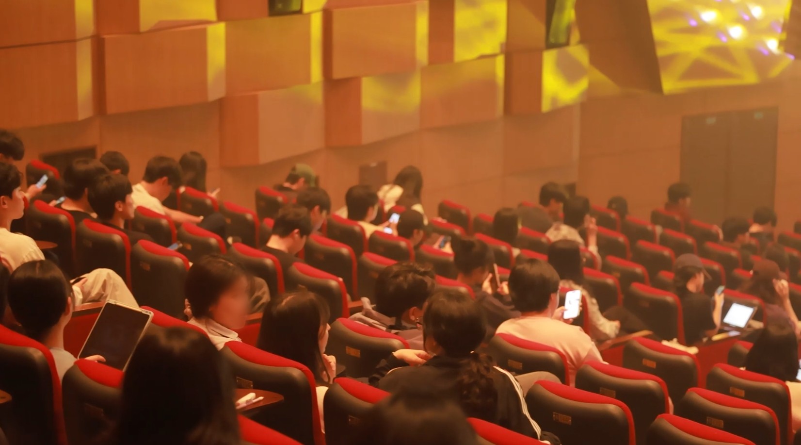 제주대 ‘제주예술여행’, 2000여명 지역 대학생이 선택한 첫 초대형 강좌로 이례적 기록