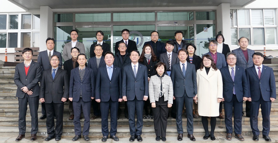 강희경·강철웅 부총장 등 주요 보직인사 임명