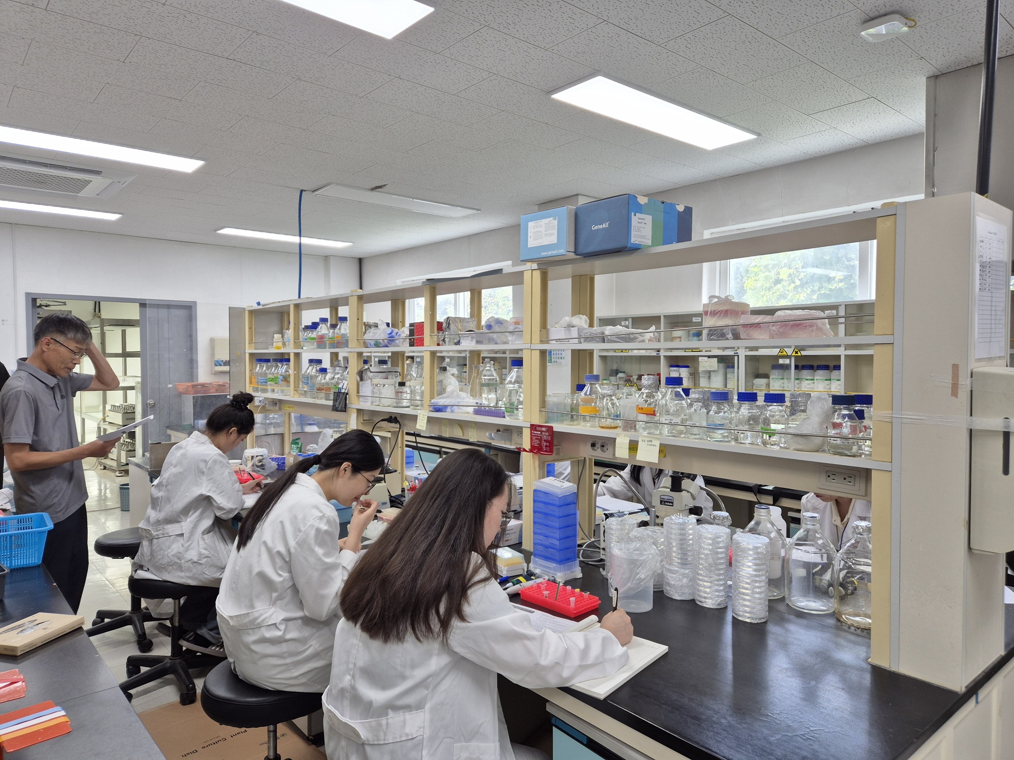 제주대 생물자원컴퓨팅융합연구센터 & 지식재산교육센터, 2025학년도 학교 밖 교육 ‘생명공학캠프’ 운영