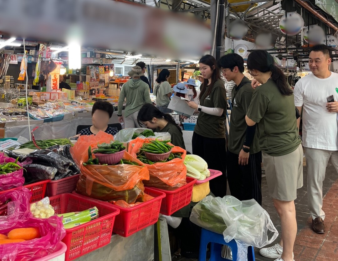 제주대 간호대학, 전통시장서 지역상인 건강관리 캠페인 운영