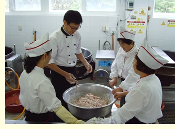 학생생활관, 조리원 직무교육 실시