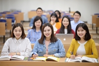 학부 등록금 7년째 동결ㆍ인하