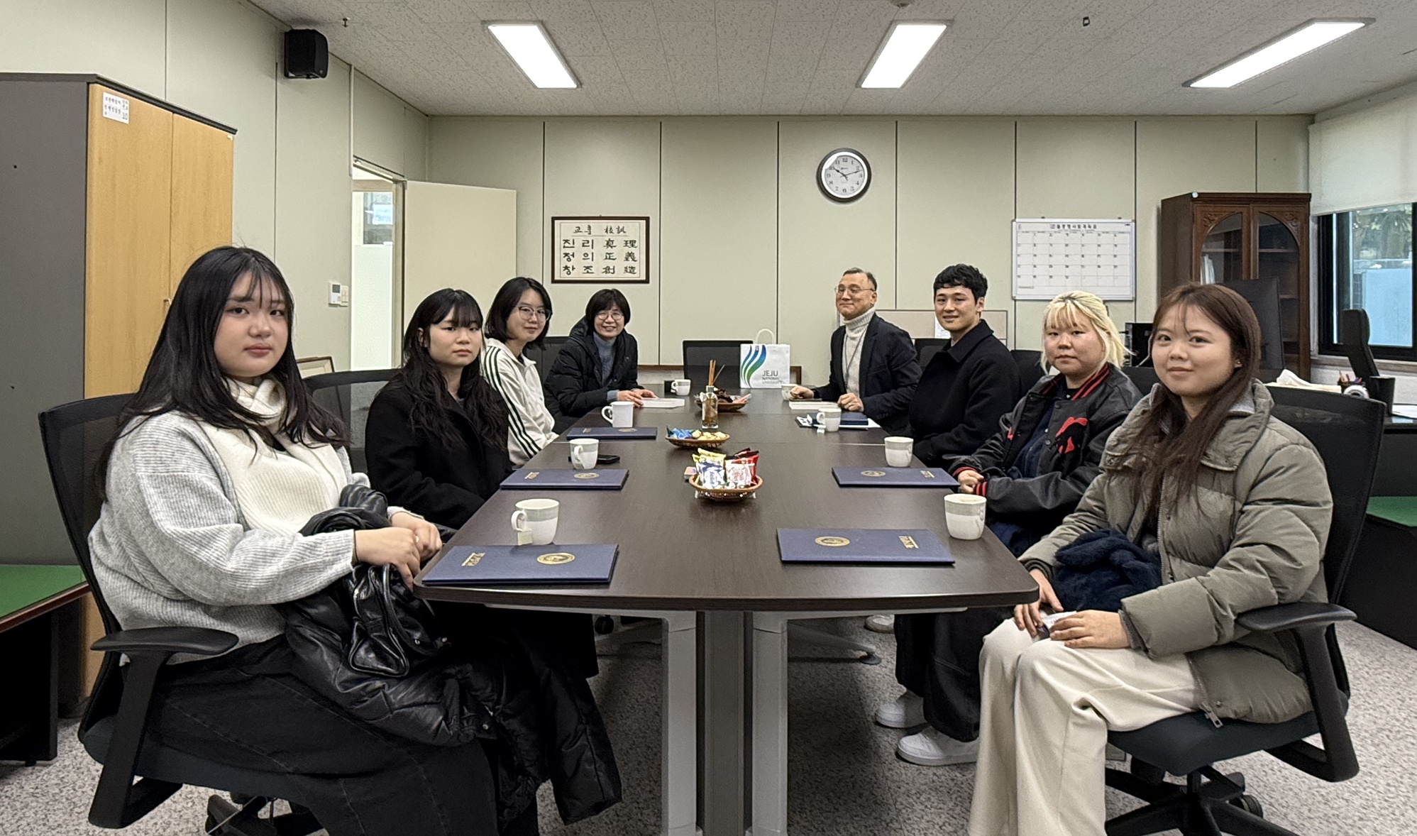 ‘책과 만남으로 여는 인문학의 향연’... 2025 인문학 독서 감상문 공모전 및 북콘서트 성료