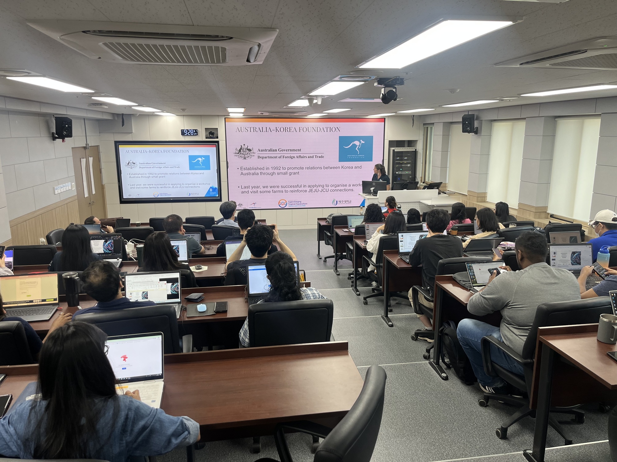 제주대학교-호주 James Cook 대학 공동 워크숍 성료