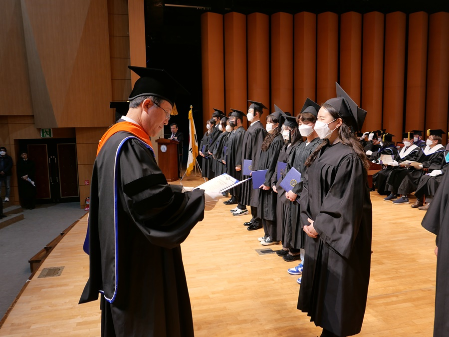 제주대, 2022학년도 전기 학위수여식 개최.JPG